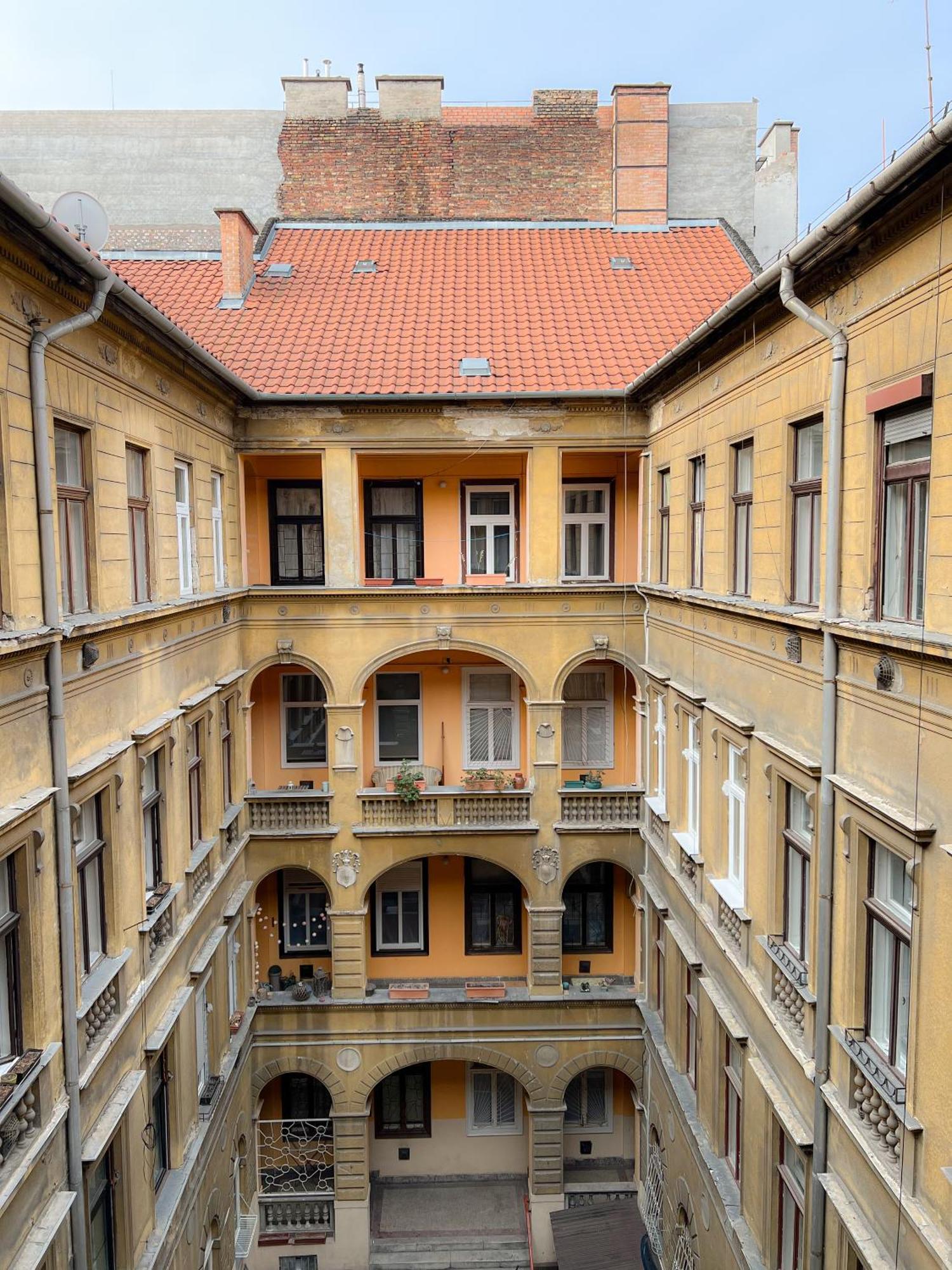 Large Home In Budapest, Budapest